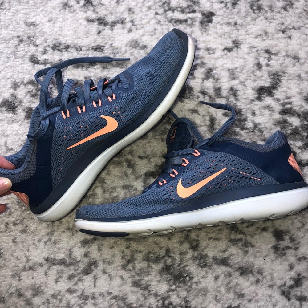 Nike Flex 2016 Run Sneakers